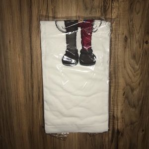 Uniqlo x KAWS Shirts - White Kaws Flayed T-shirt Uniqlo x KAWS Shirts - White Kaws Flayed T-shirt